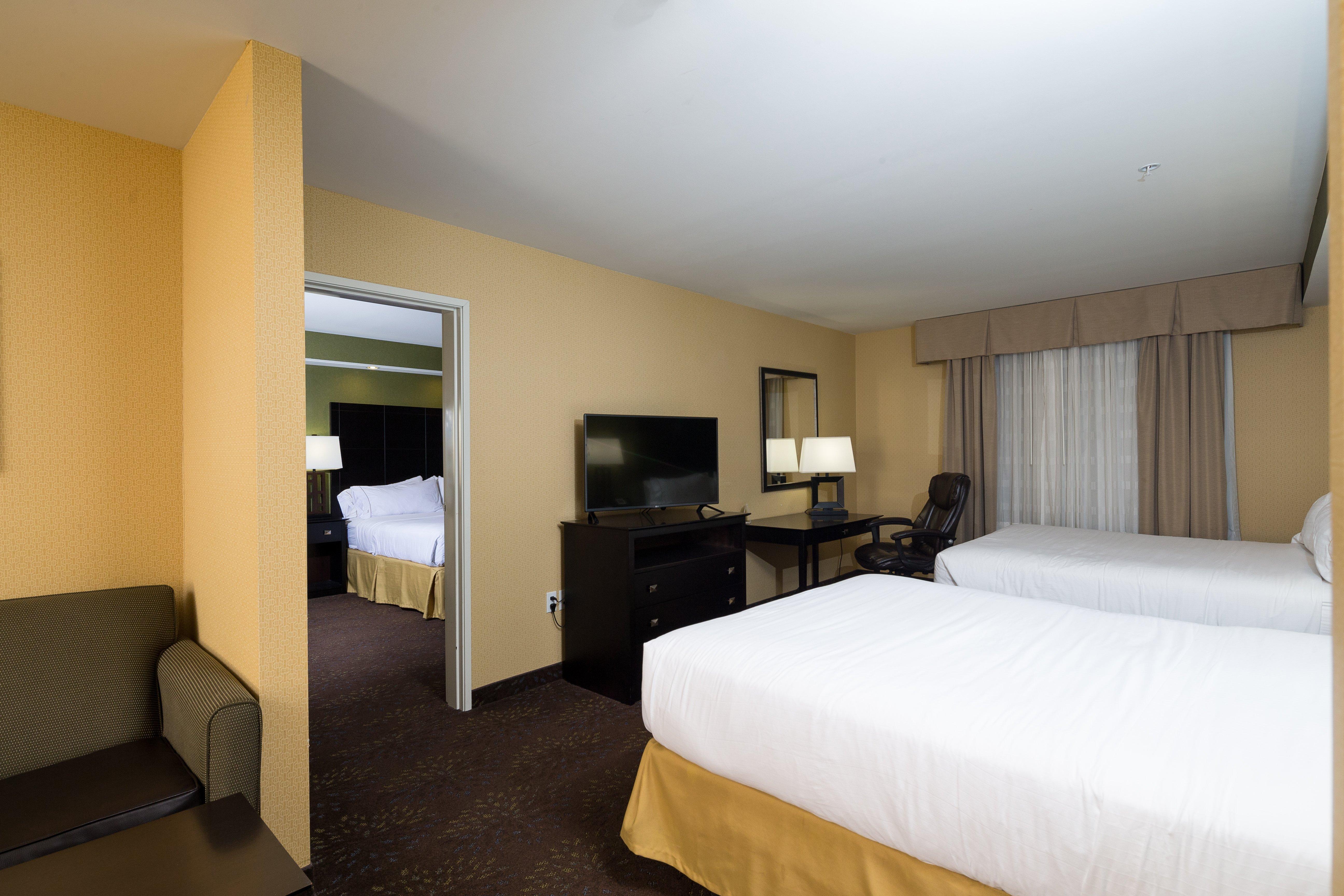 Holiday Inn Express And Suites Detroit North-Troy By Ihg Eksteriør billede