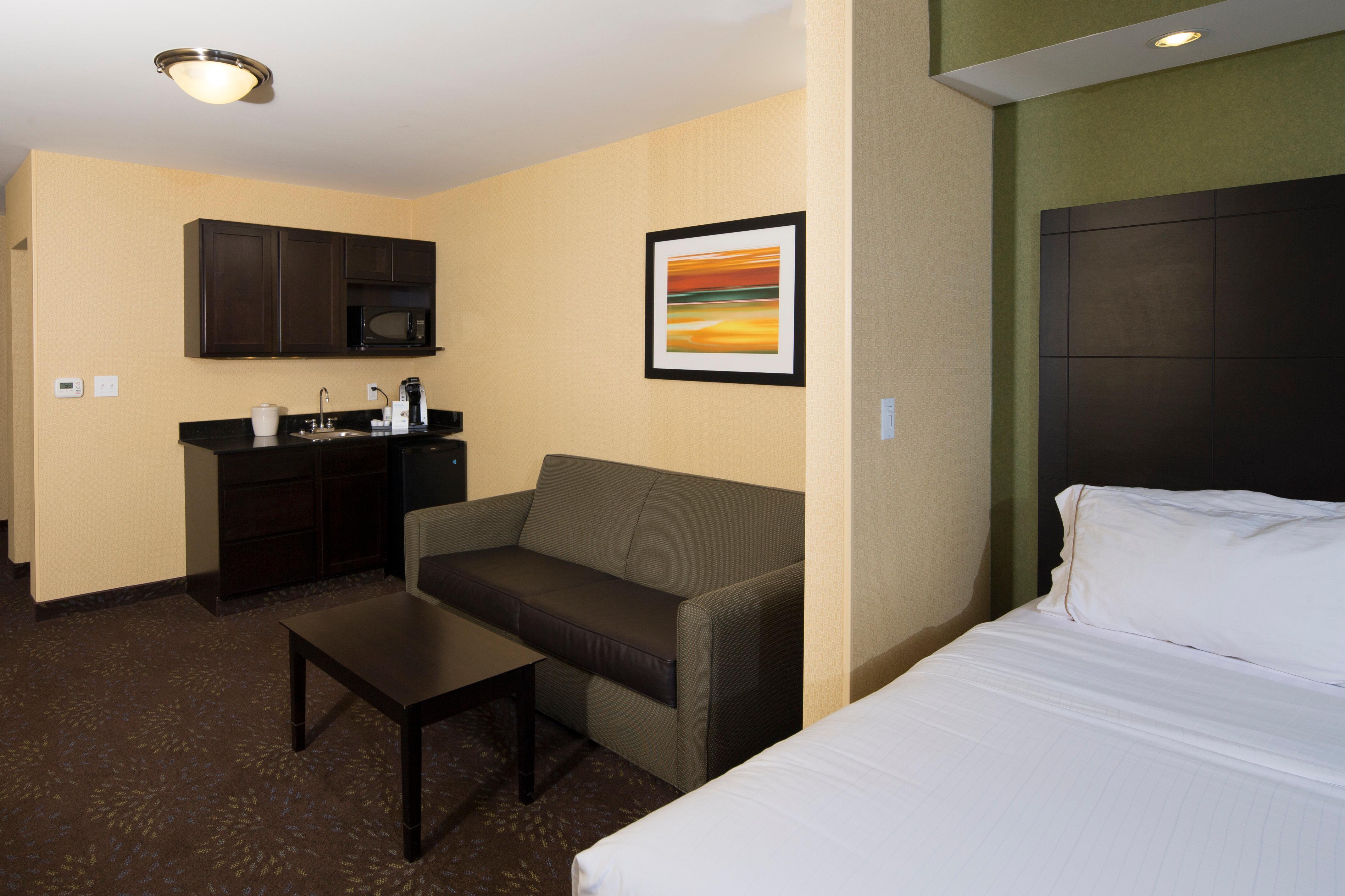 Holiday Inn Express And Suites Detroit North-Troy By Ihg Eksteriør billede