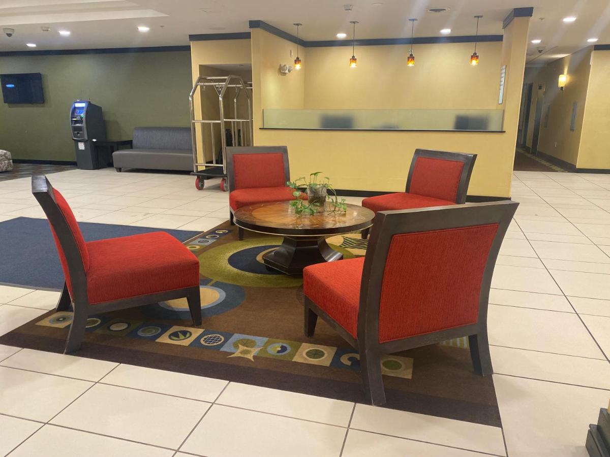 Holiday Inn Express And Suites Detroit North-Troy By Ihg Eksteriør billede